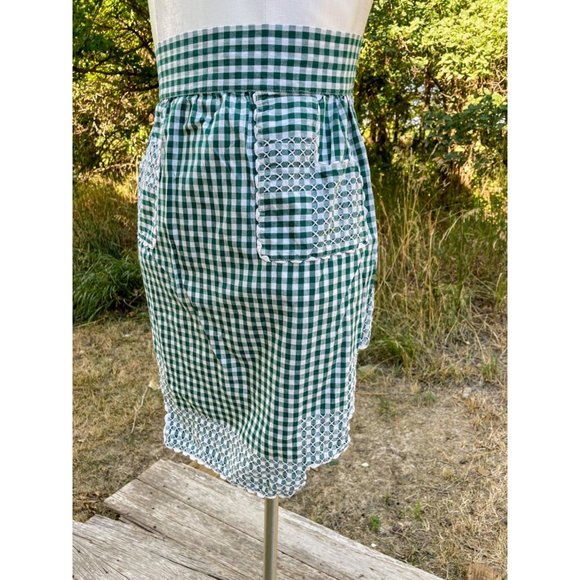 Vintage Half Apron Green Gingham Checked Smocked Apron Farmhouse - Picture 2 of 9